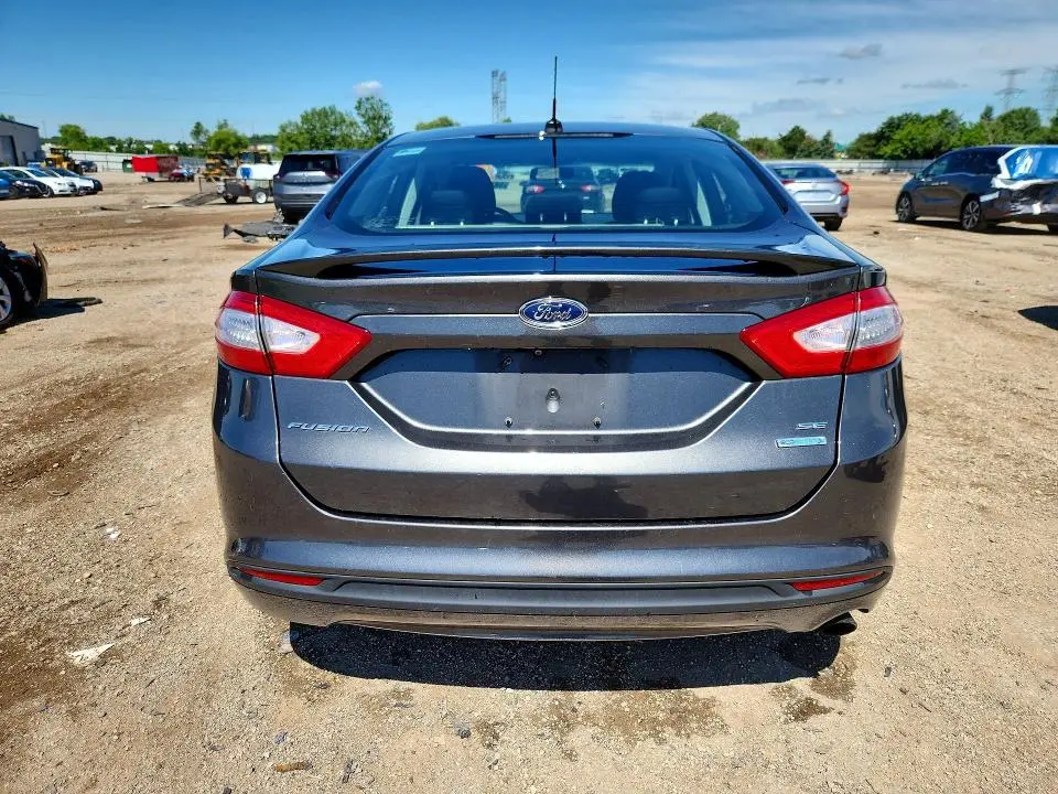 2015 FORD FUSION SE  