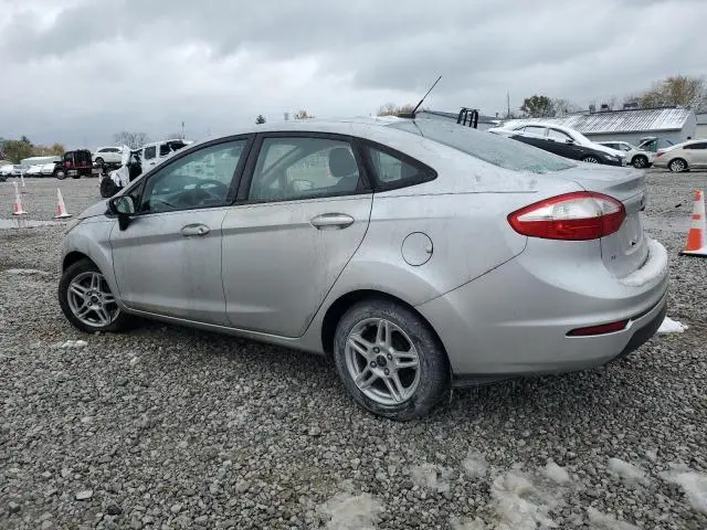 2017 FORD FIESTA SE  