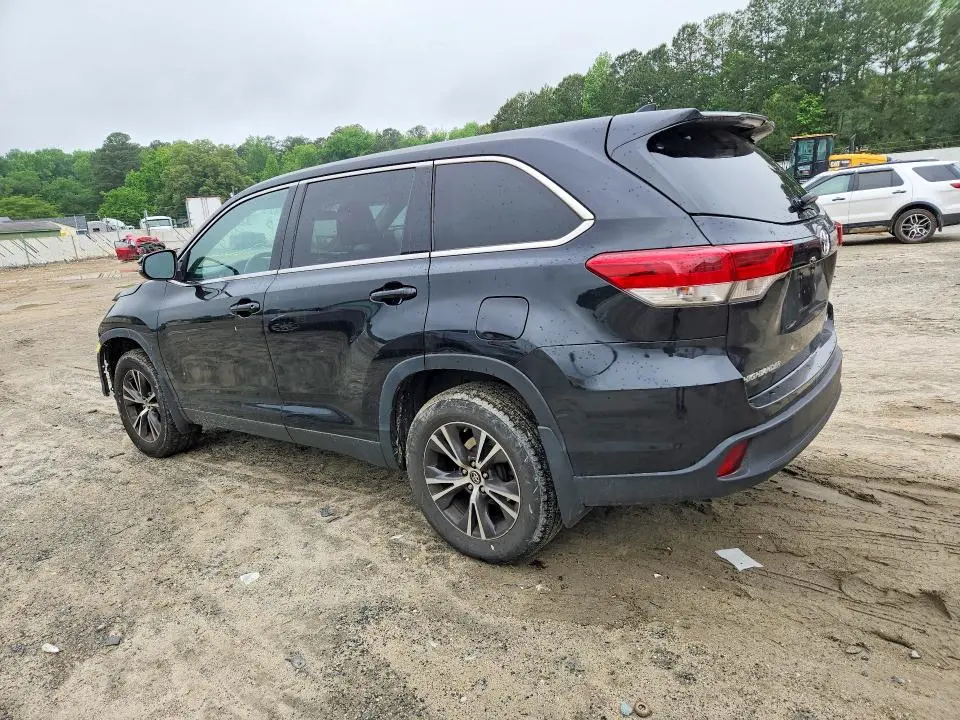 2019 TOYOTA HIGHLANDER LE PLUS  