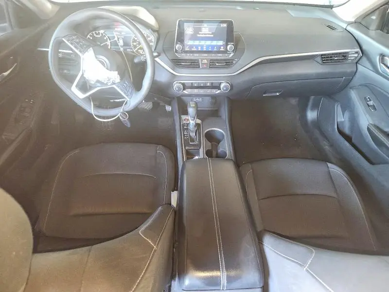 2022 NISSAN ALTIMA SV  