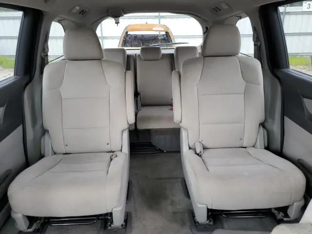 2011 HONDA ODYSSEY LX  