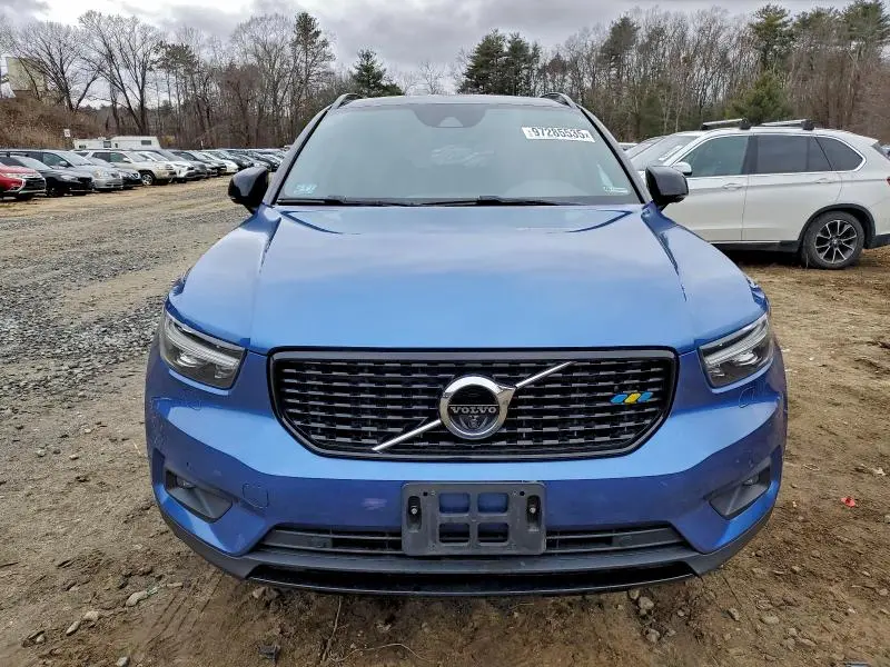 2019 VOLVO XC40 T5 R-DESIGN  