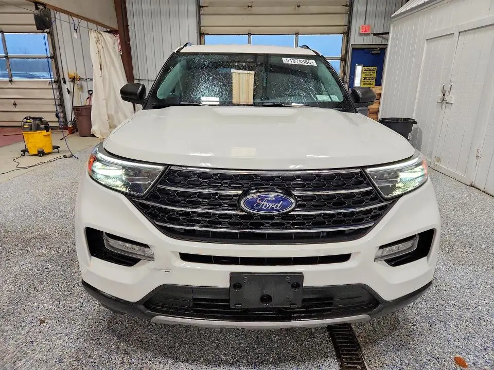2021 FORD EXPLORER XLT  