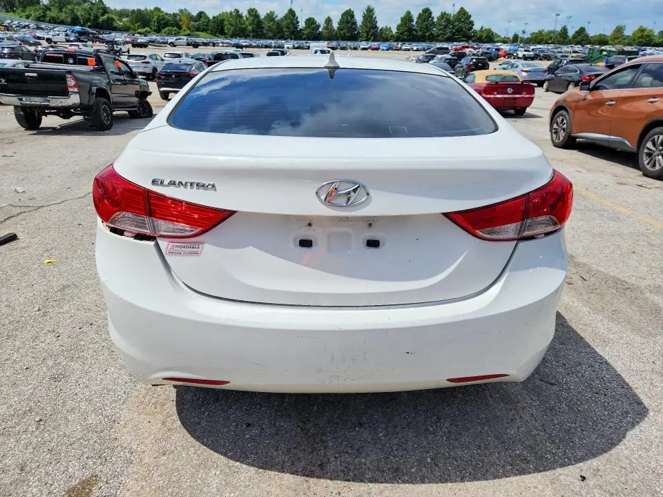 2013 HYUNDAI ELANTRA LIMITED  