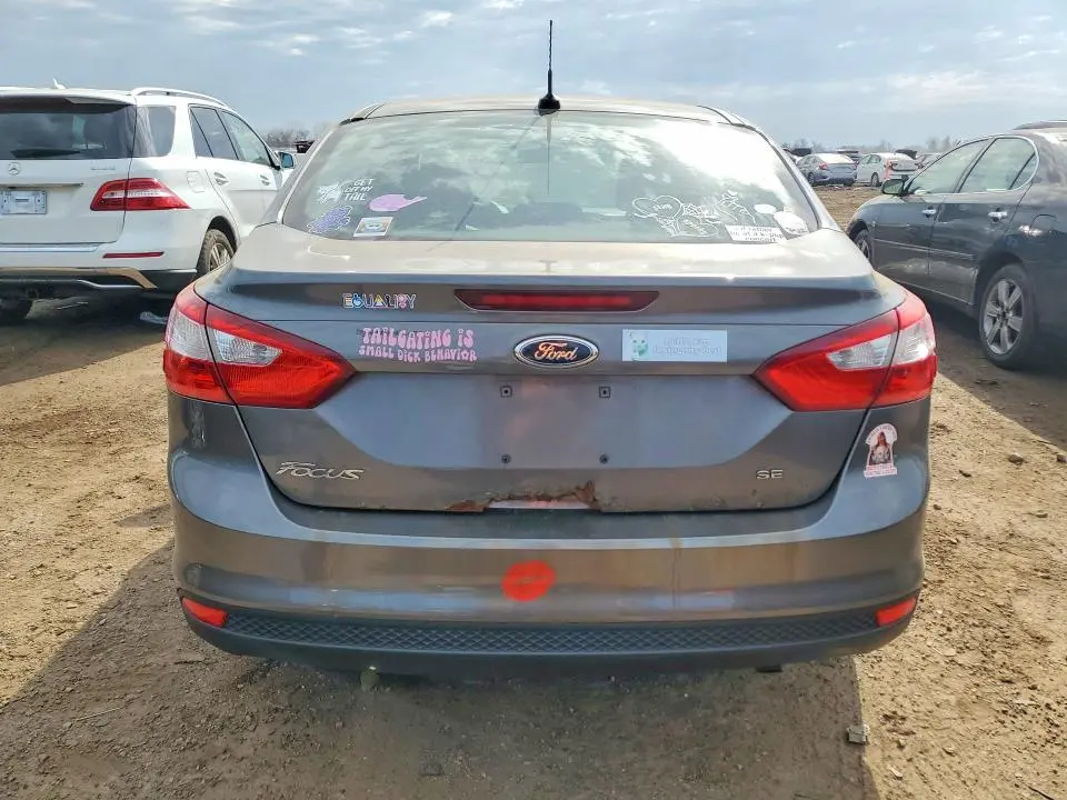 2012 FORD FOCUS SE  