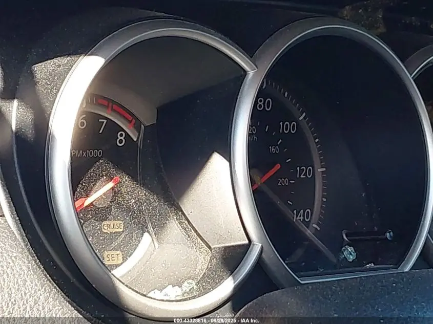 2012 NISSAN VERSA 1.8 S