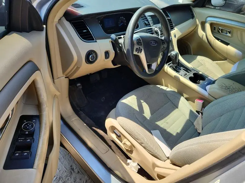 2015 FORD TAURUS SE  