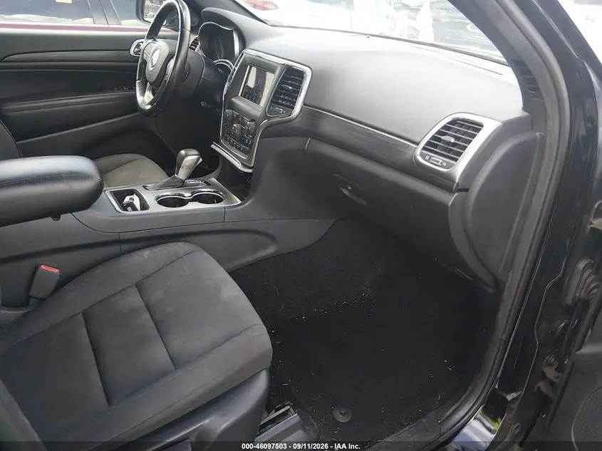 2020 JEEP GRAND CHEROKEE LAREDO E 4X4