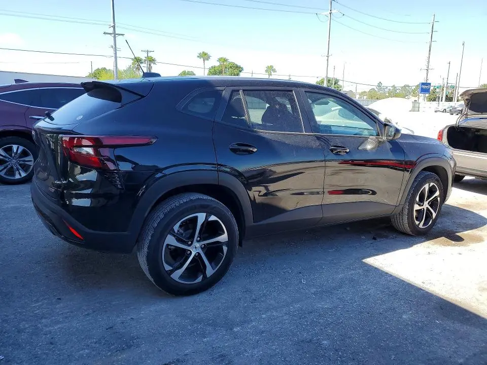 2025 CHEVROLET TRAX 1RS  