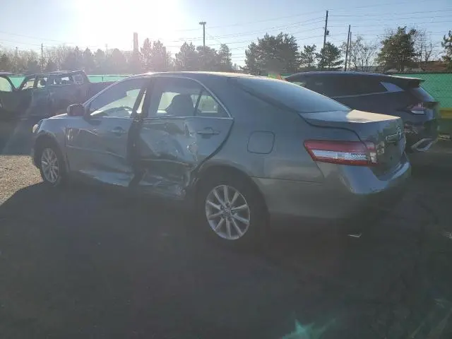 2010 TOYOTA CAMRY SE  