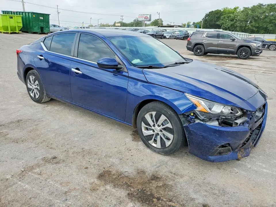 2020 NISSAN ALTIMA S  