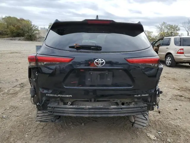 2020 TOYOTA HIGHLANDER XLE  