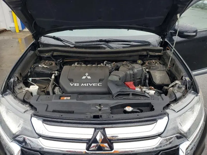 2016 MITSUBISHI OUTLANDER GT  