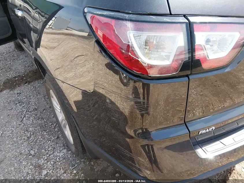 2016 CHEVROLET TRAVERSE LS