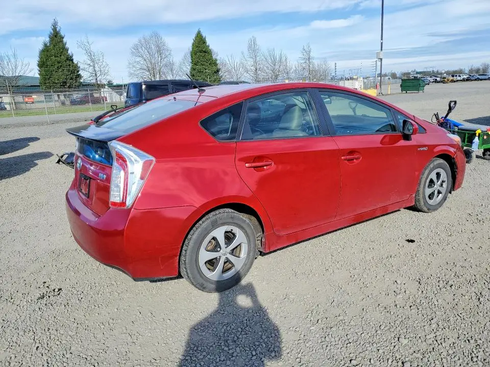 2013 TOYOTA PRIUS TWO  