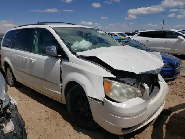 2010 CHRYSLER TOWN & COUNTRY TOURING PLUS  