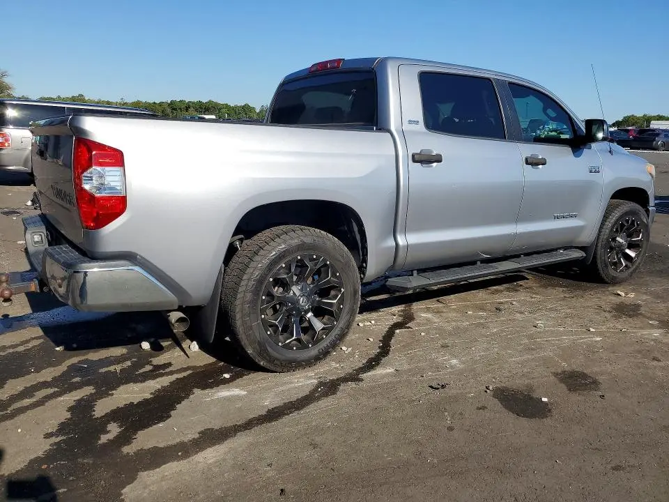 2019 TOYOTA TUNDRA CREWMAX SR5  