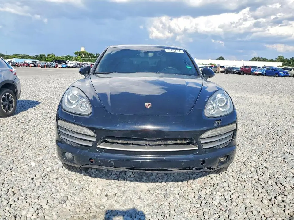 2014 PORSCHE CAYENNE   