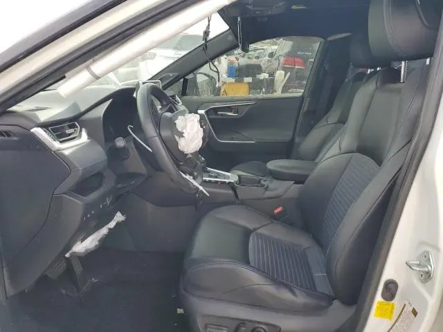 2020 TOYOTA RAV4 XSE