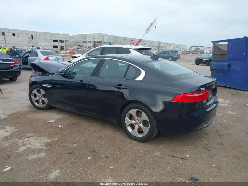 2017 JAGUAR XE 25T