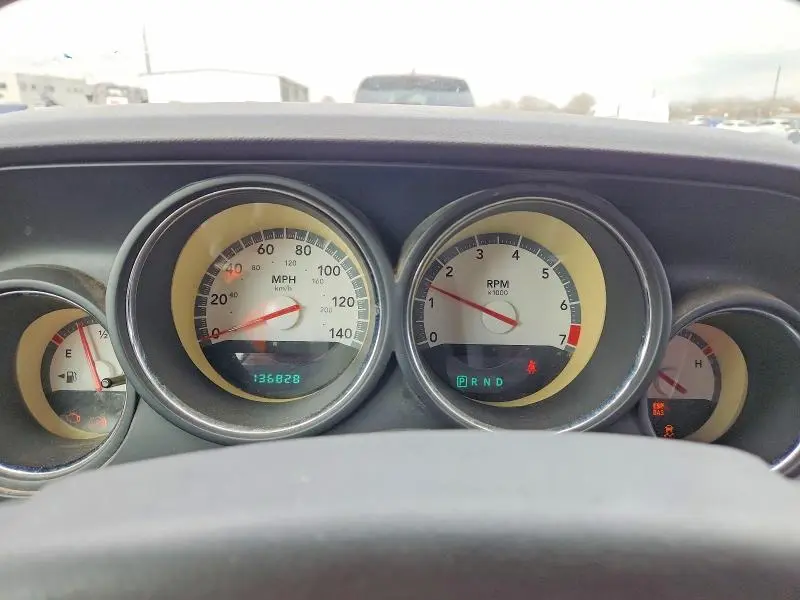 2010 DODGE CHALLENGER SE  