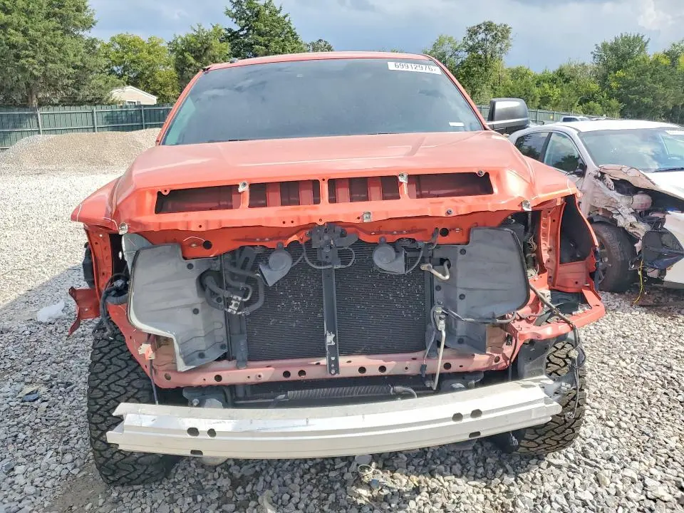 2018 TOYOTA TUNDRA CREWMAX SR5  