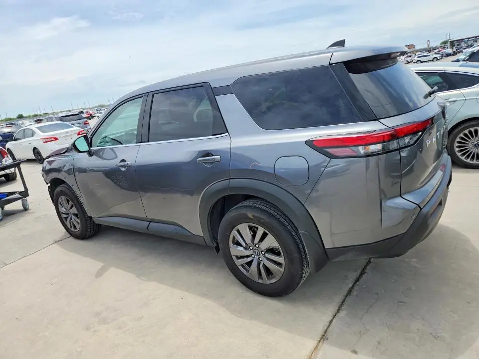 2025 NISSAN PATHFINDER S  