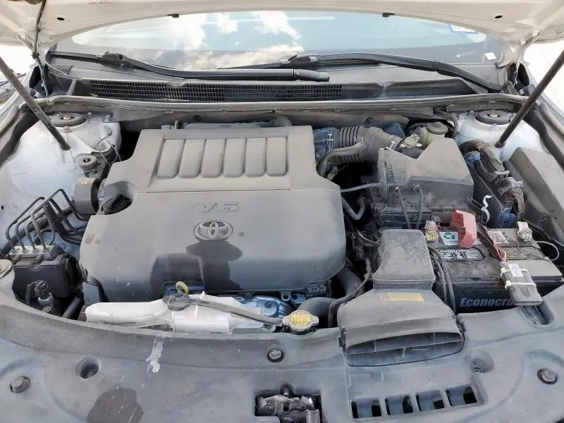 2015 TOYOTA AVALON XLE  