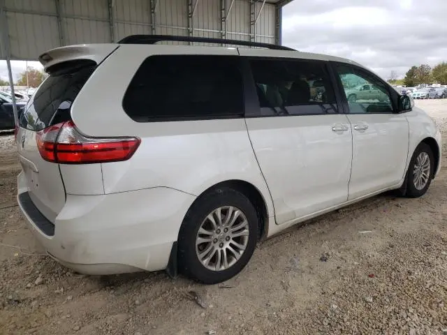 2015 TOYOTA SIENNA XLE  