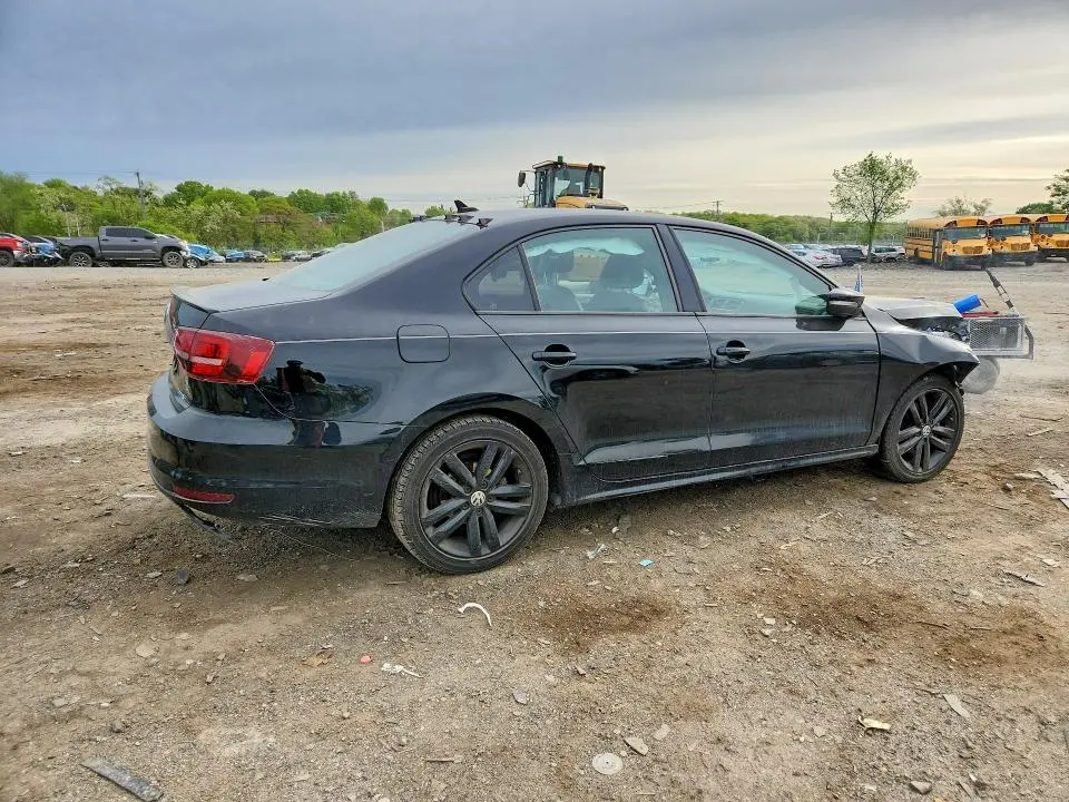 2018 VOLKSWAGEN JETTA SPORT  