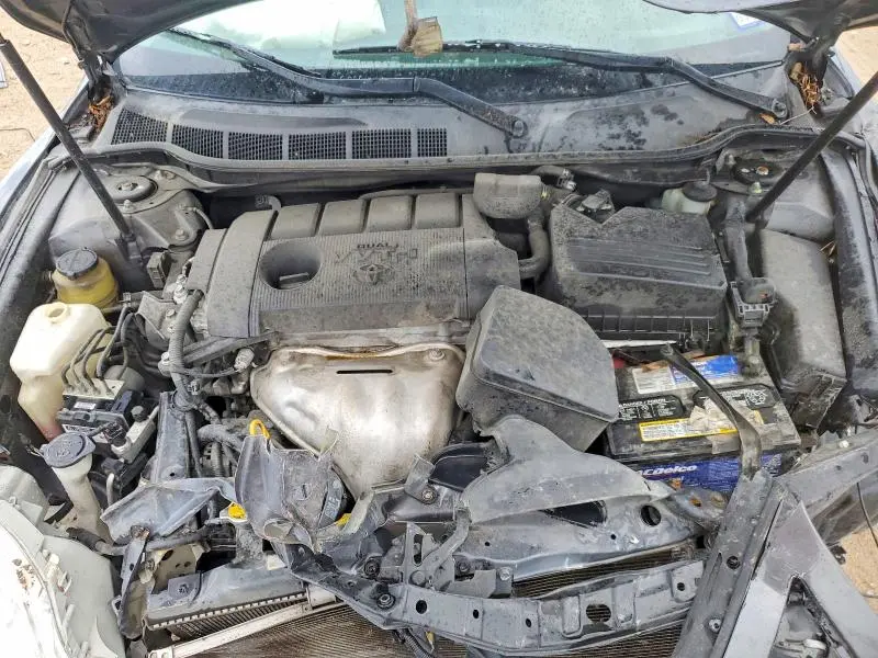 2010 TOYOTA CAMRY LE  