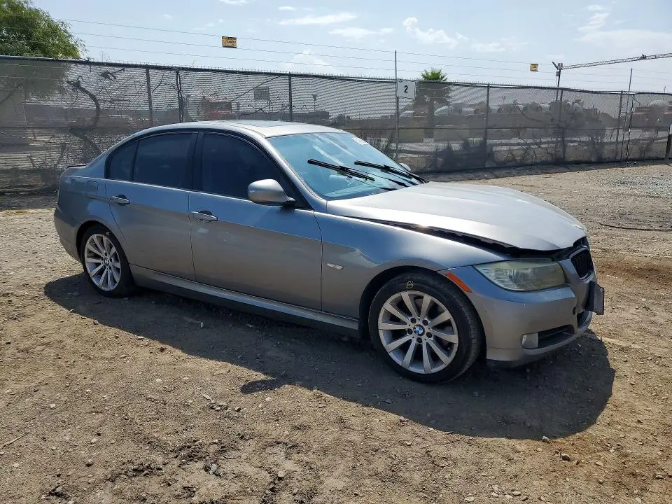 2011 BMW 328I   