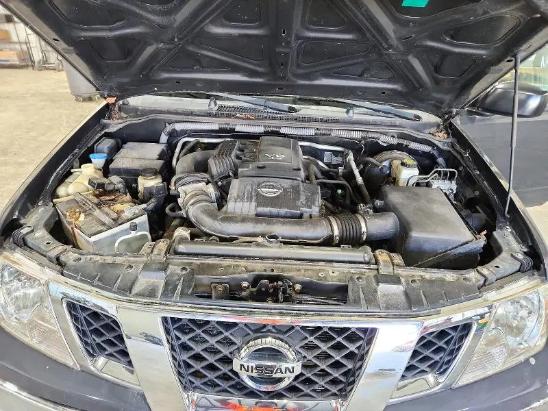 2011 NISSAN FRONTIER SV V6  