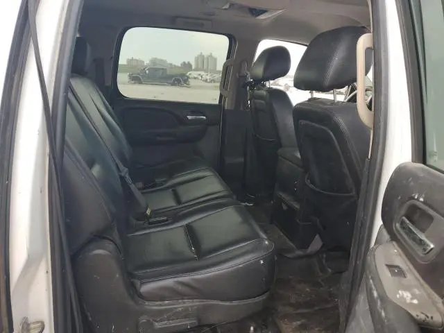 2011 CHEVROLET SUBURBAN C1500  