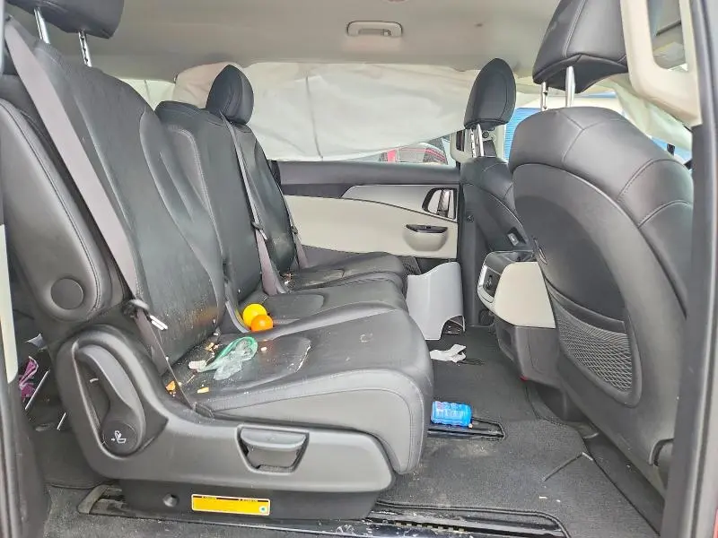 2022 KIA CARNIVAL LX  