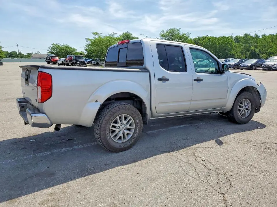 2016 NISSAN FRONTIER SV  