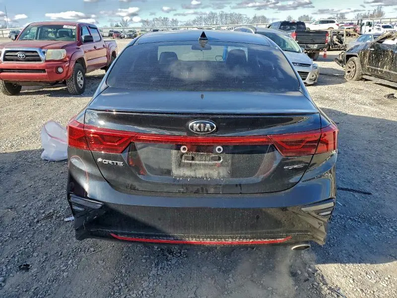 2021 KIA FORTE GT LINE  