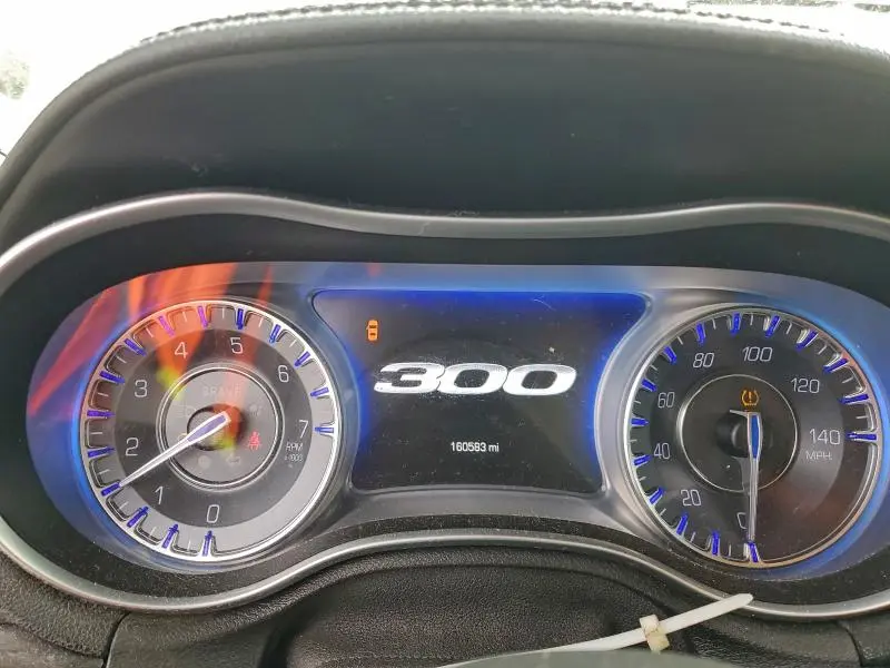 2015 CHRYSLER 300 LIMITED  