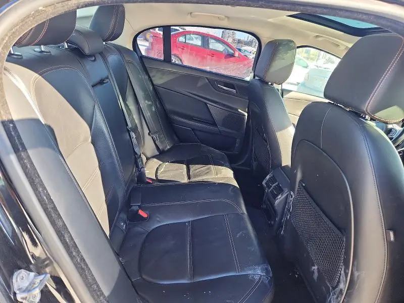 2018 JAGUAR XE PRESTIGE  