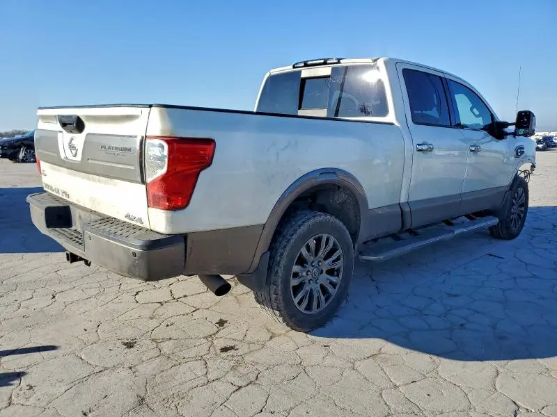 2016 NISSAN TITAN XD SL  