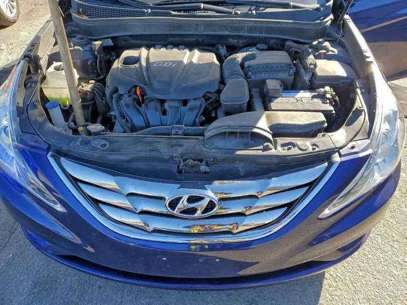 2012 HYUNDAI SONATA SE  