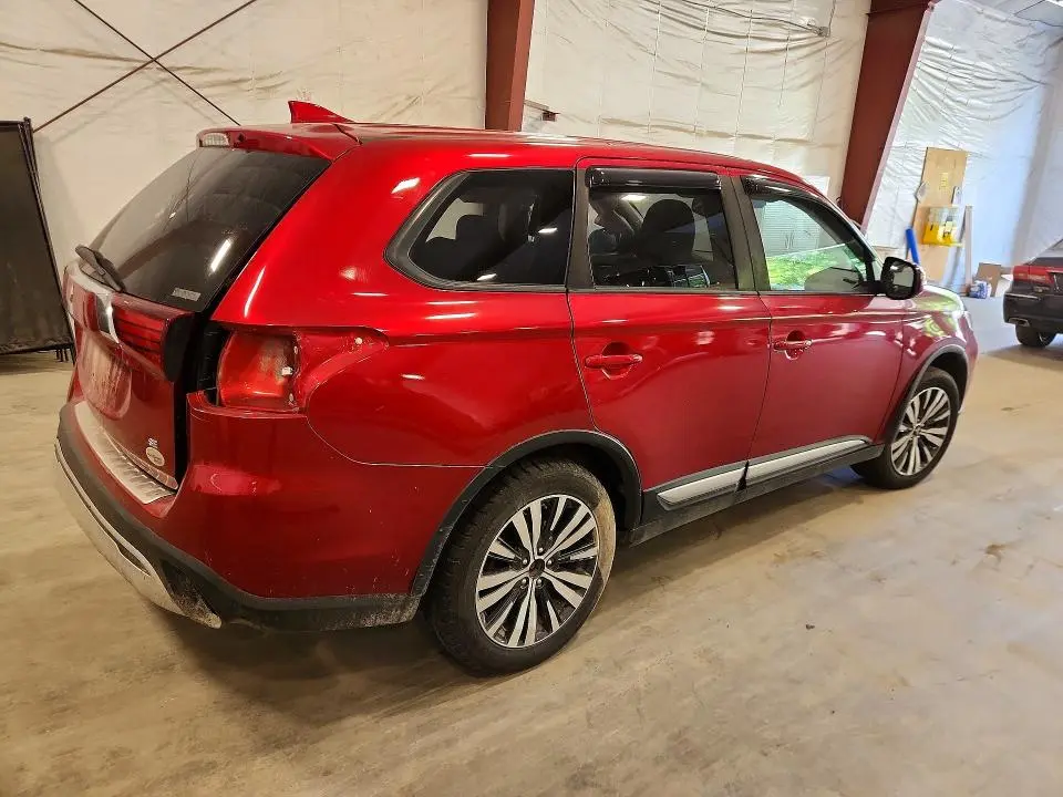 2020 MITSUBISHI OUTLANDER SE  