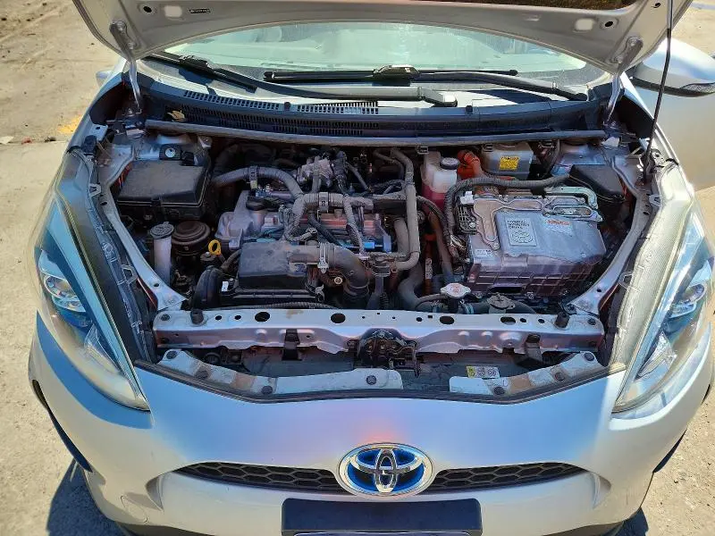 2018 TOYOTA PRIUS C TWO  
