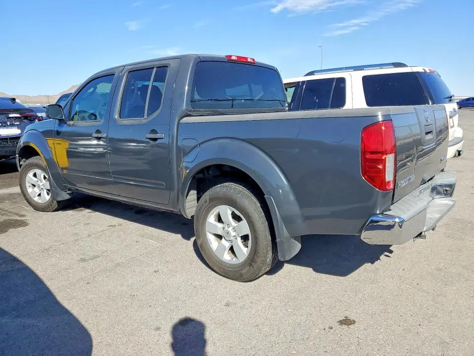 2010 NISSAN FRONTIER CREW CAB SE  