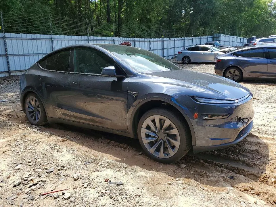 2026 TESLA MODEL Y   