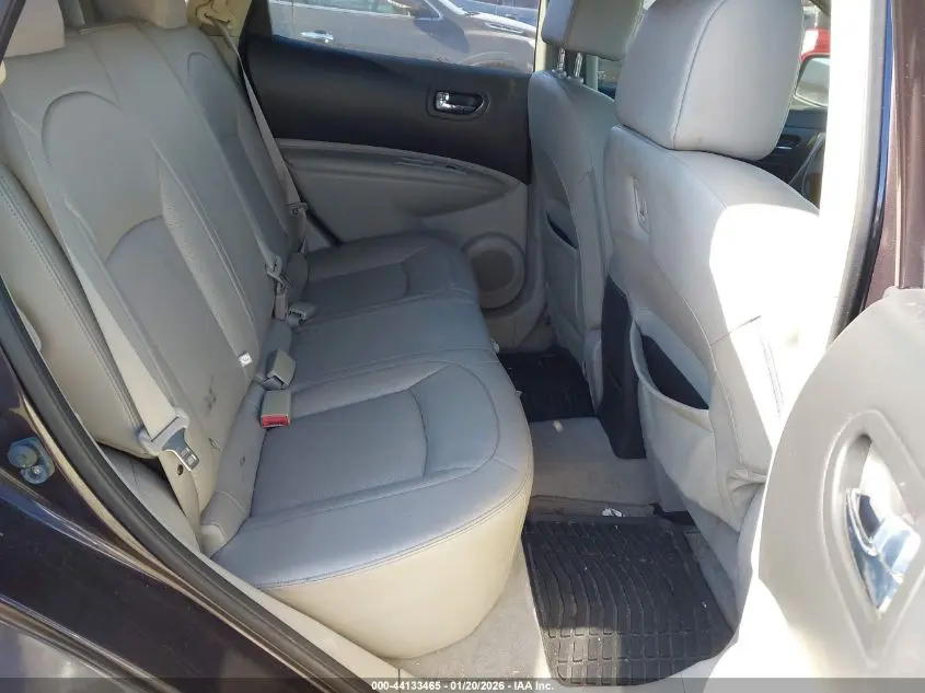 2011 NISSAN ROGUE SV