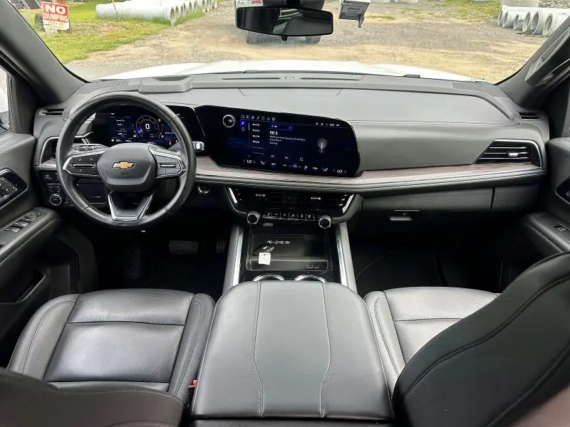2025 CHEVROLET SUBURBAN K1500 LT  