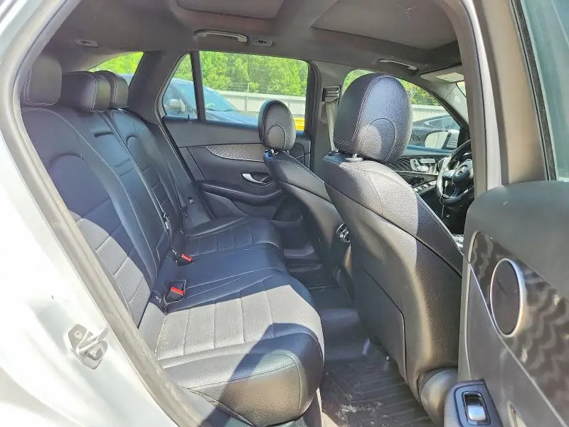 2017 MERCEDES-BENZ GLC 300  
