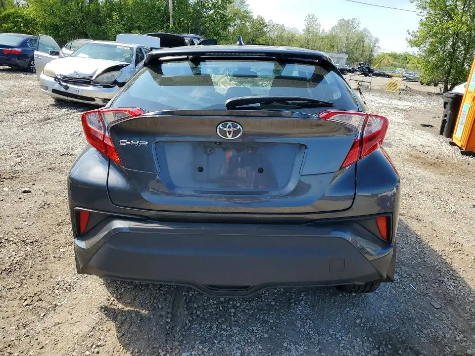 2018 TOYOTA C-HR XLE  