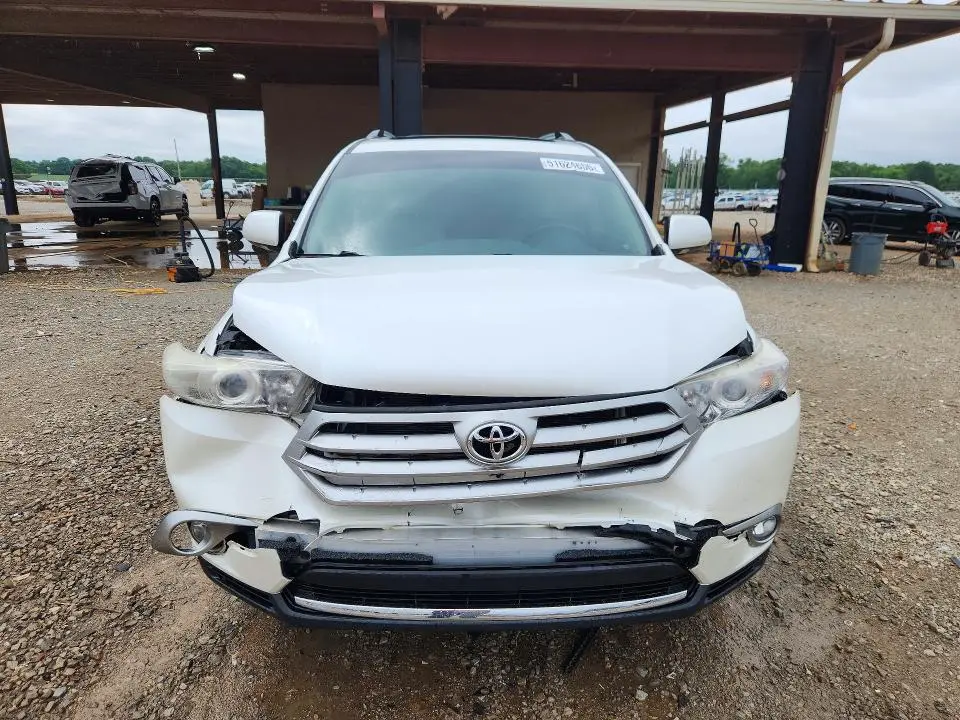 2013 TOYOTA HIGHLANDER LIMITED  